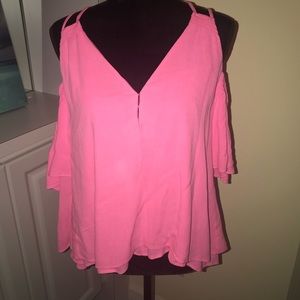 NWT Pink Bellamie Top in Tiki Pink!